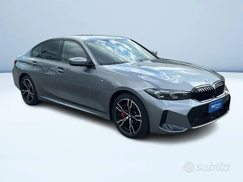 Usata BMW 320 M Sport 190 CV (139 kW) 2025 Grigio Berlina