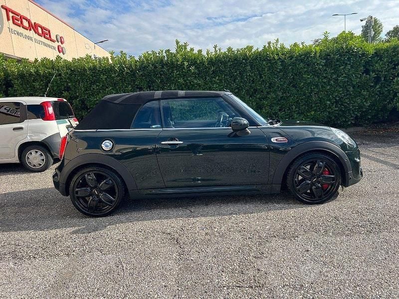 Usata Mini John Cooper Works Cabriolet Hype 231 CV (169 kW) 2017 Verde Cabrio