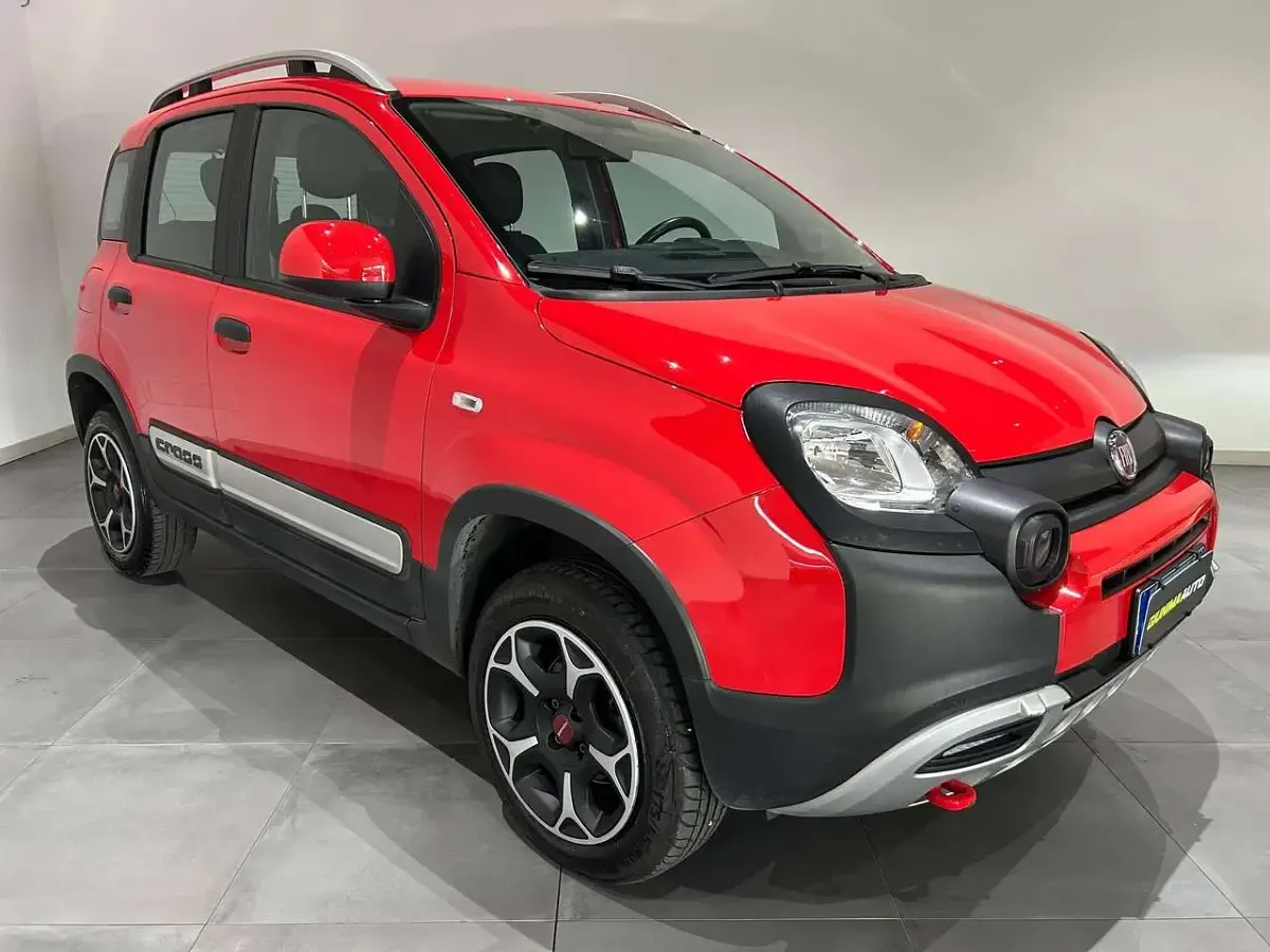 Usata Fiat Panda Cross Cross 86 CV (63 kW) 2022 Rosso Utilitaria