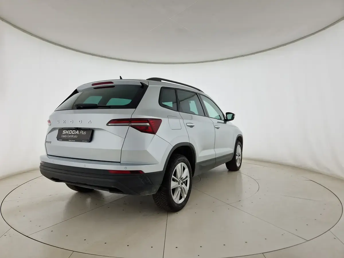 Usata Skoda Karoq Executive 150 CV (110 kW) 2025 Argento brillante metallizzato SUV
