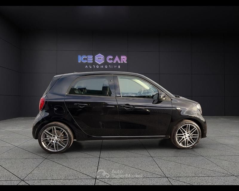 Usata Smart ForFour Brabus 109 CV (80 kW) 2017 Nero Utilitaria