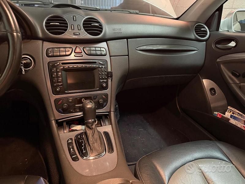 Usata Mercedes CLK320 2002 Grigio Coupé