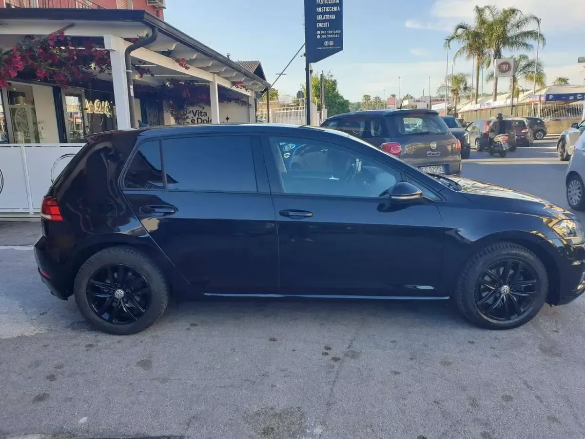 Usata VW Golf VII Executive 116 CV (85 kW) 2018 Nero Berlina