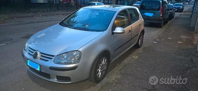 Usata VW Golf V 105 CV (77 kW) 2006 Utilitaria