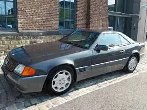 Usado Mercedes SL300 190 CV (139 kW) 1992 Negro Descapotable