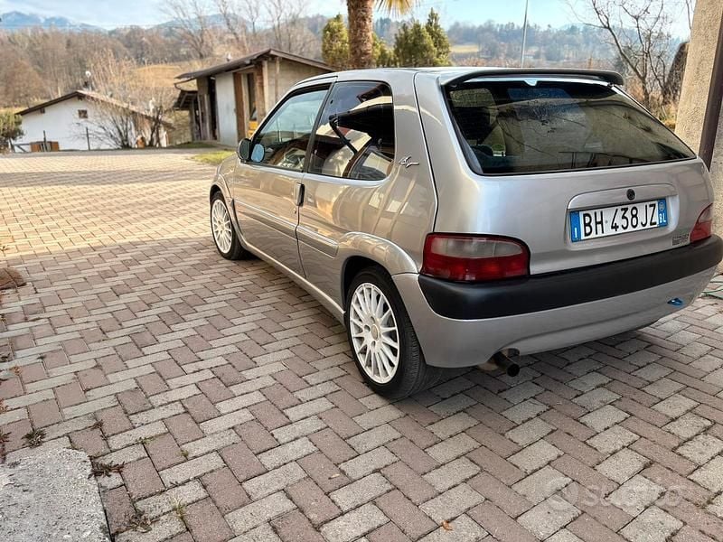 Usata Citroën Saxo 118 CV (86 kW) 2000 Grigio Utilitaria