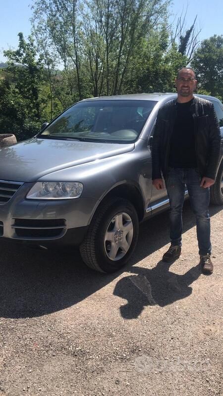 Usata VW Touareg 174 CV (127 kW) 2008 Grigio SUV