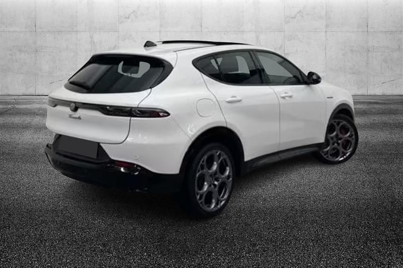 Usata Alfa Romeo Tonale Veloce 160 CV (117 kW) 2024 Bianco pastello SUV