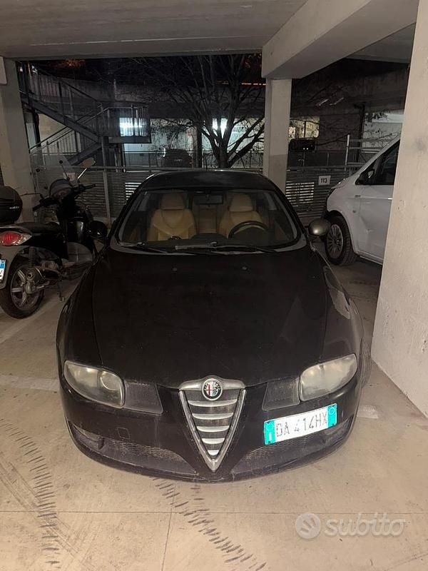 Nero Usata 2007 Alfa Romeo GT Distinctive Coupé | 2400 € (Super prezzo) - Immagine 1/4