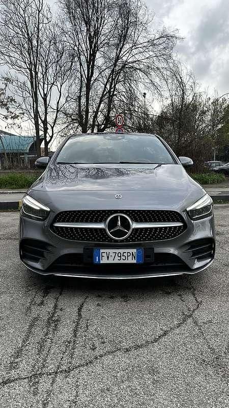 Usata Mercedes B200 Premium 150 CV (110 kW) 2019 Monovolume
