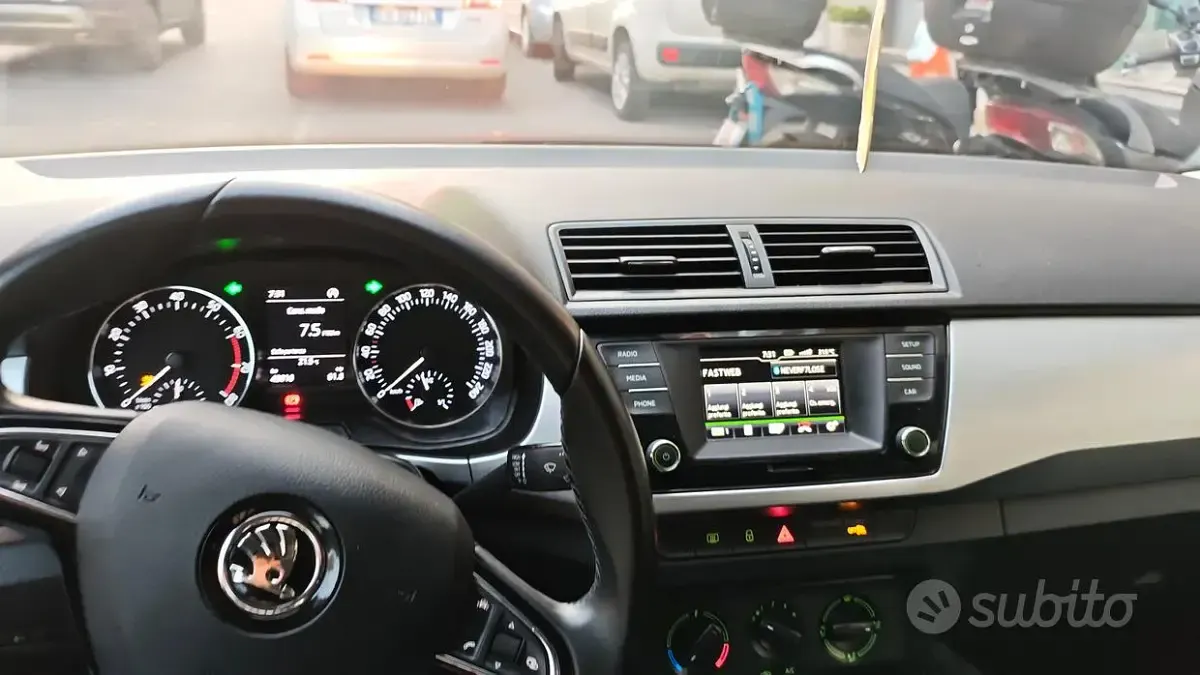 Usata Skoda Fabia 95 CV (69 kW) 2018 Grigio Station wagon