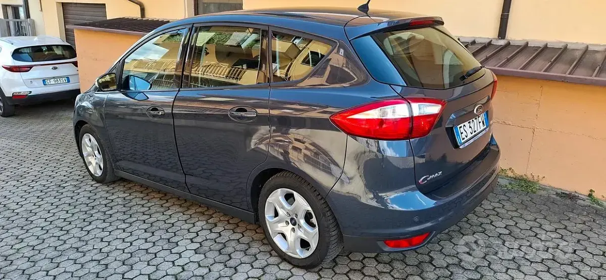 Usata Ford C-MAX 115 CV (84 kW) 2012 Monovolume