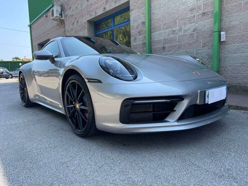 Argento Usata 2021 Porsche 911 Carrera Coupé | 123.000 € (Cara) - Immagine 1/4