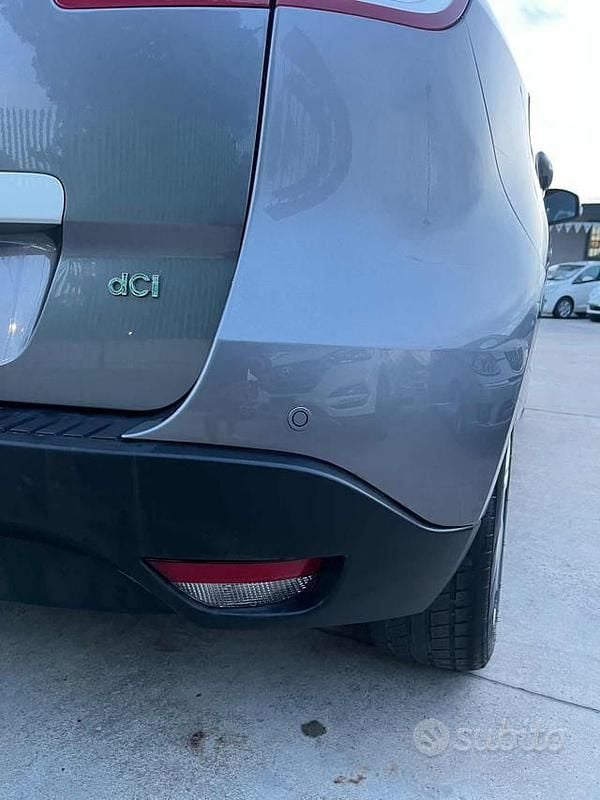 Usata Renault Scénic III Luxe 131 CV (96 kW) 2011 Grigio scuro Monovolume