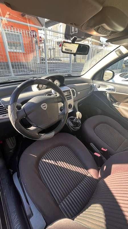 Usata Lancia Ypsilon 60 CV (44 kW) 2009 Bronzo Utilitaria