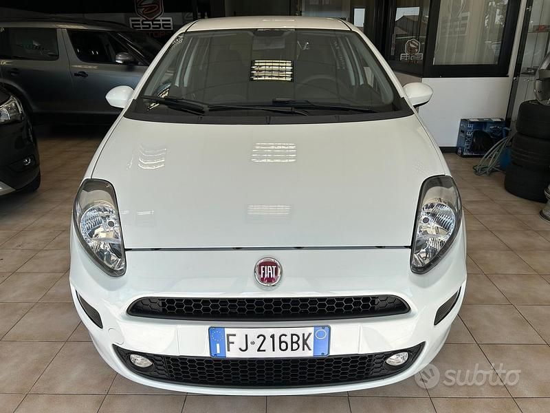 Usata Fiat Punto Easy 95 CV (69 kW) 2017 Bianco Utilitaria