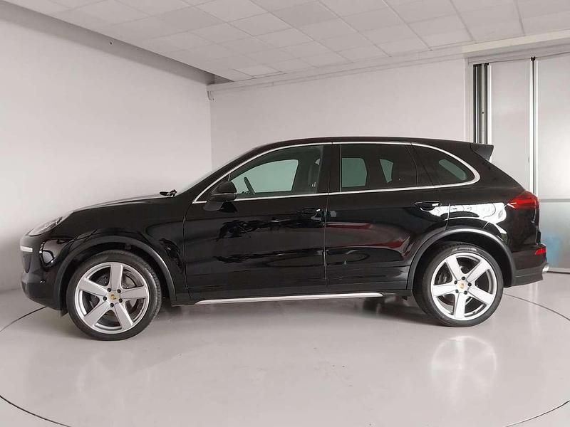 Usata Porsche Cayenne 250 CV (183 kW) 2015 Nero met. SUV