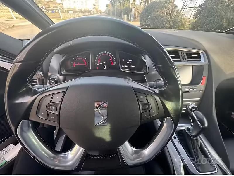 Usata DS Automobiles DS5 So Chic 181 CV (133 kW) 2015 Bianco Utilitaria