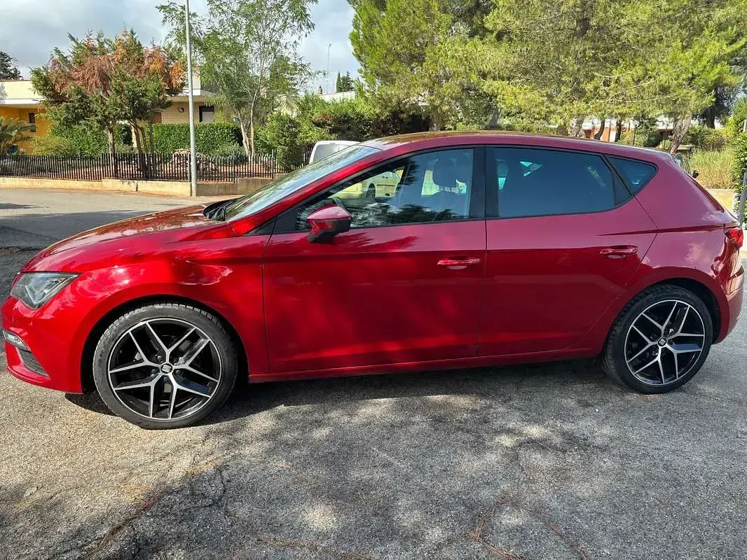 Usata Seat Leon FR 131 CV (96 kW) 2020 Rosso Berlina