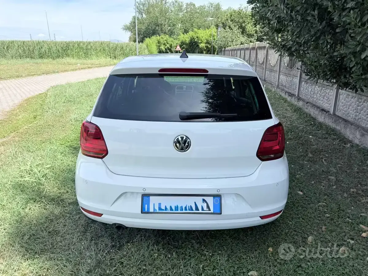 Usata VW Polo Comfortline 90 CV (66 kW) 2016 Bianco Berlina