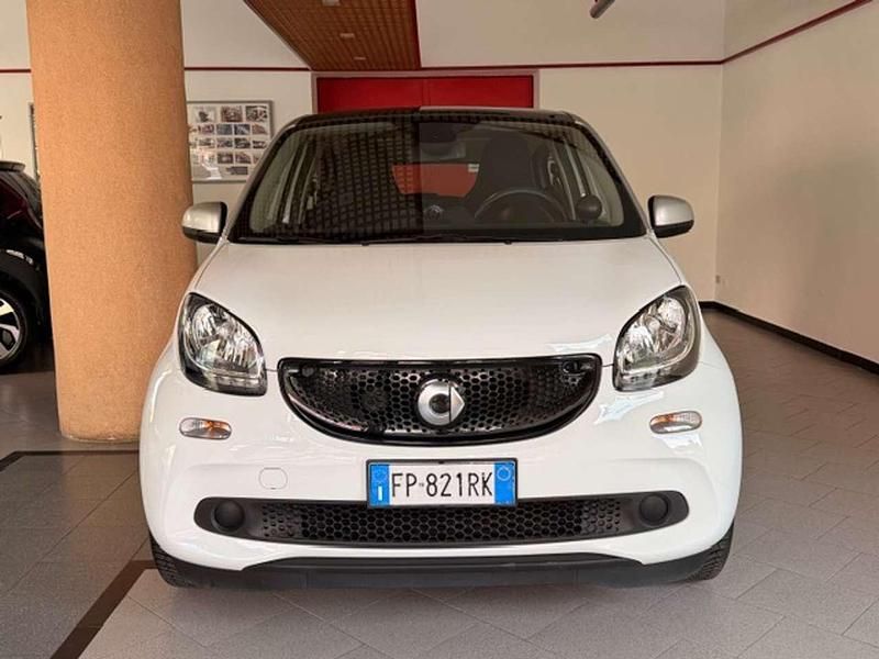 Usata Smart ForFour Passion 71 CV (52 kW) 2018 Bianco Utilitaria
