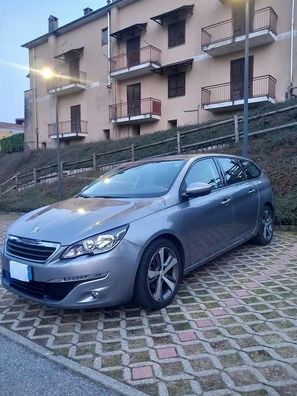 Usata Peugeot 308 SW Allure 120 CV (88 kW) 2016 Station wagon