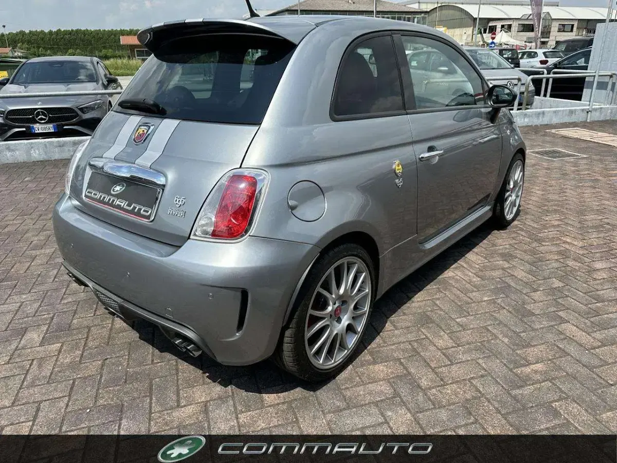 Usata Abarth 695 179 CV (131 kW) 2011 Grigio Utilitaria