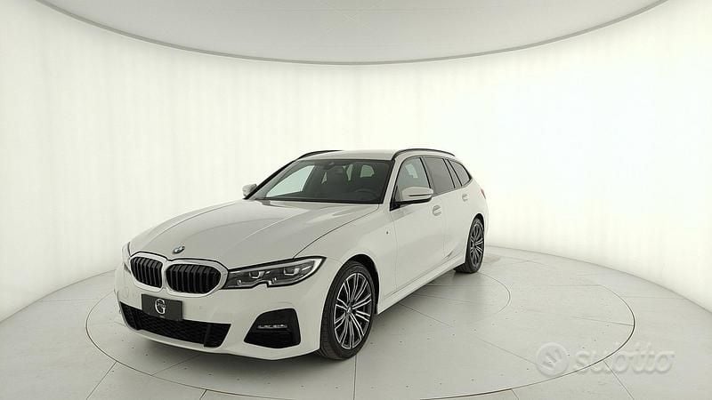 Bianco Usata 2021 BMW 320e M Sport Station wagon | 31.500 € (Buon prezzo) - Immagine 1/4