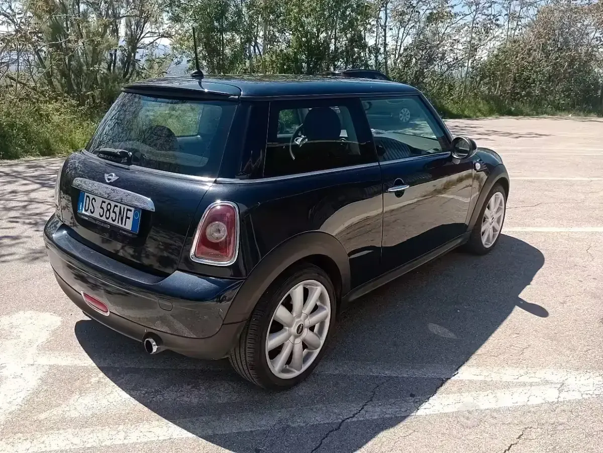 Usata Mini ONE 95 CV (69 kW) 2008 Nero Utilitaria