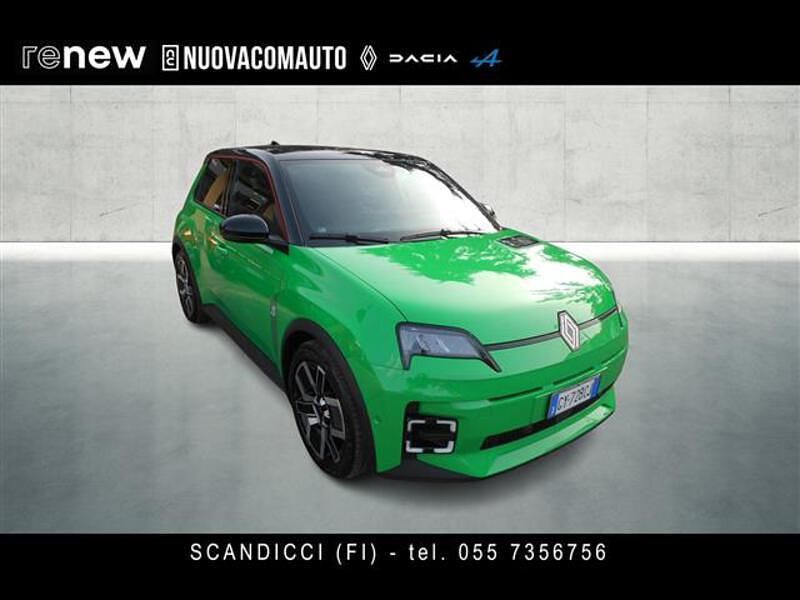 Usata Renault 5 E-Tech Komfort 110 kW (150 CV) 2025 Verde chiaro Utilitaria