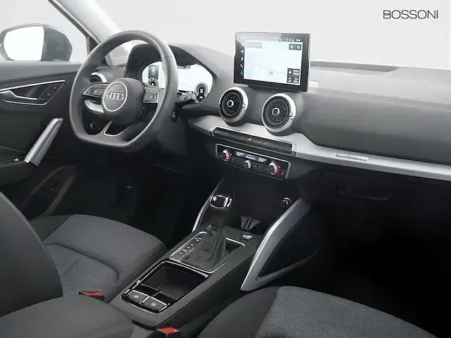 Usata Audi Q2 Advanced Plus 150 CV (110 kW) 2025 Grigio manhattan metallizzato SUV