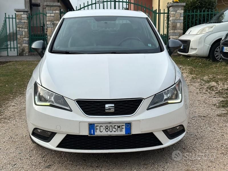 Usata Seat Ibiza CONNECT 75 CV (55 kW) 2016 Bianco Berlina