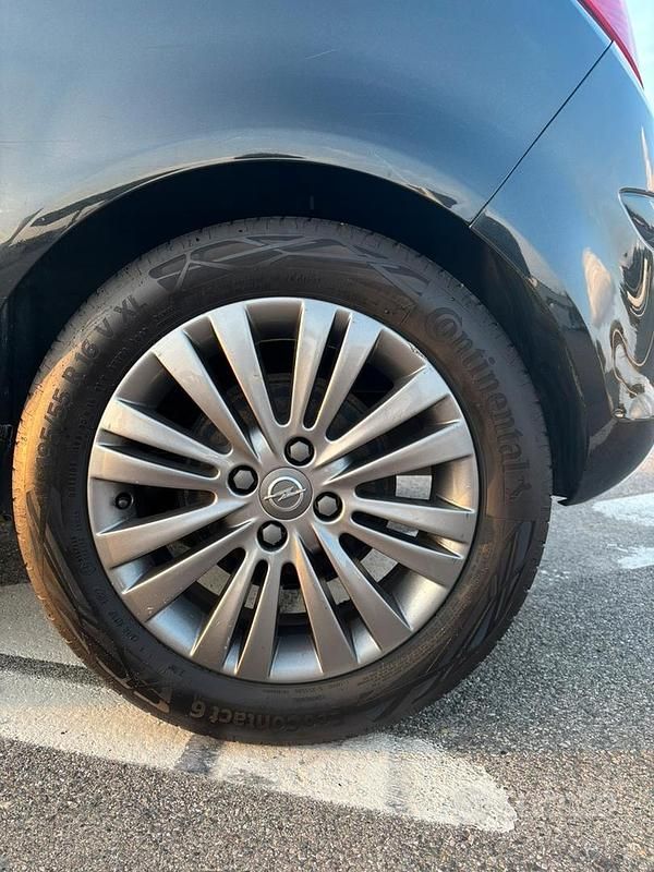 Usata Opel Corsa 75 CV (55 kW) 2014 Utilitaria