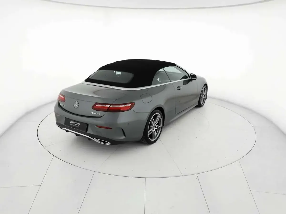 Usata Mercedes E220 Premium 194 CV (142 kW) 2019 Argento Cabrio