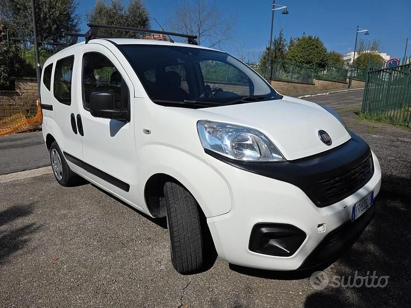Usata Fiat Qubo Trekking 80 CV (58 kW) 2018 Bianco Monovolume