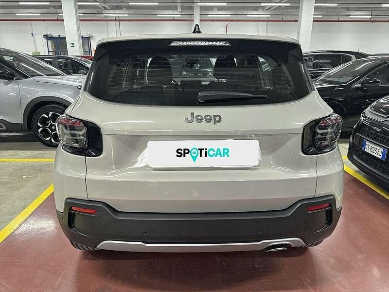 Uusi Jeep Avenger Altitude 101 HP (74 kW) 2025 Harmaa Katumaasturi
