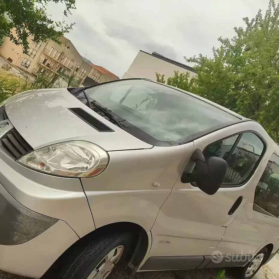 Usata Renault Traffic 100 CV (73 kW) 2007 Monovolume