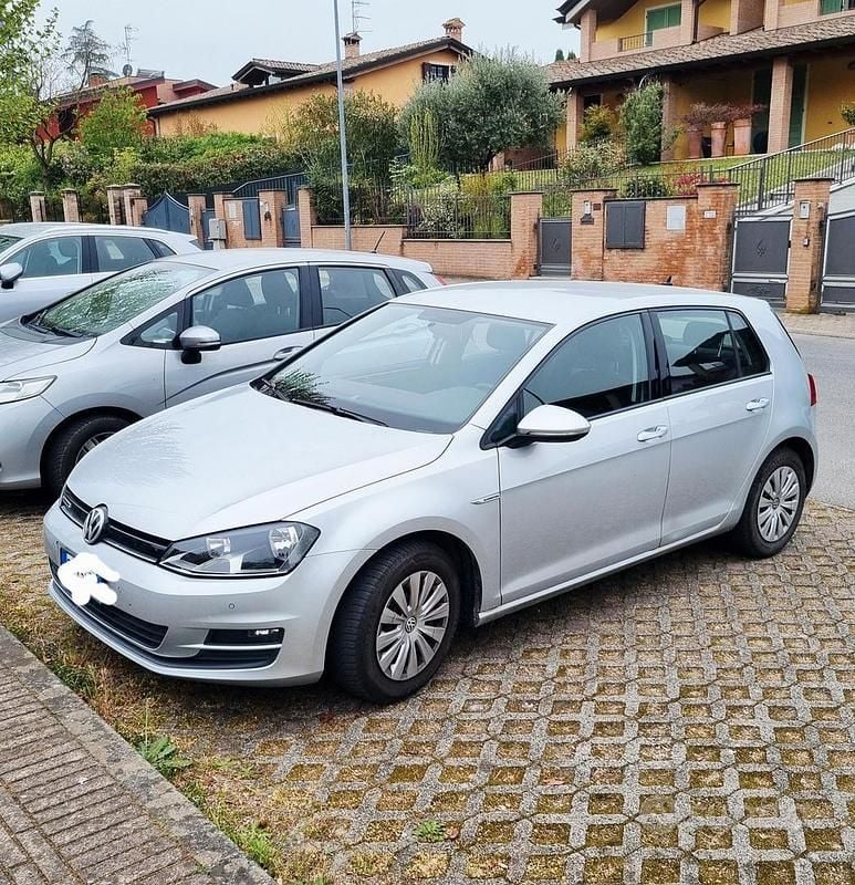 Usata VW Golf VII Trendline 110 CV (80 kW) 2016 Grigio Berlina