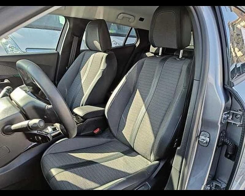 Usata Peugeot 2008 Allure 100 CV (73 kW) 2021 Grigio SUV