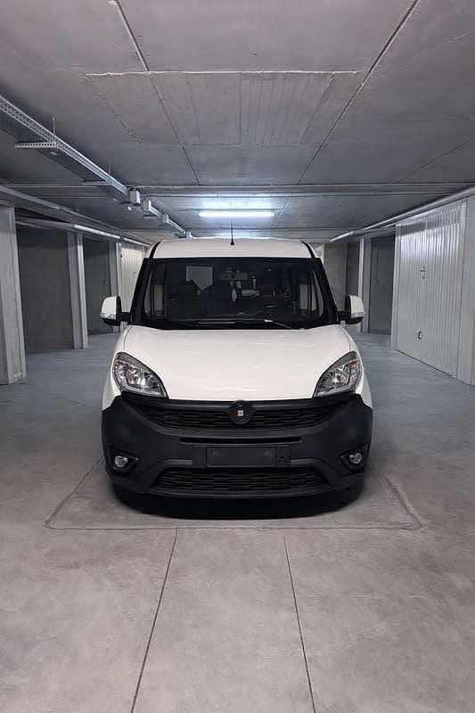 Usata Fiat Doblò Active 105 CV (77 kW) 2016 Bianco Monovolume
