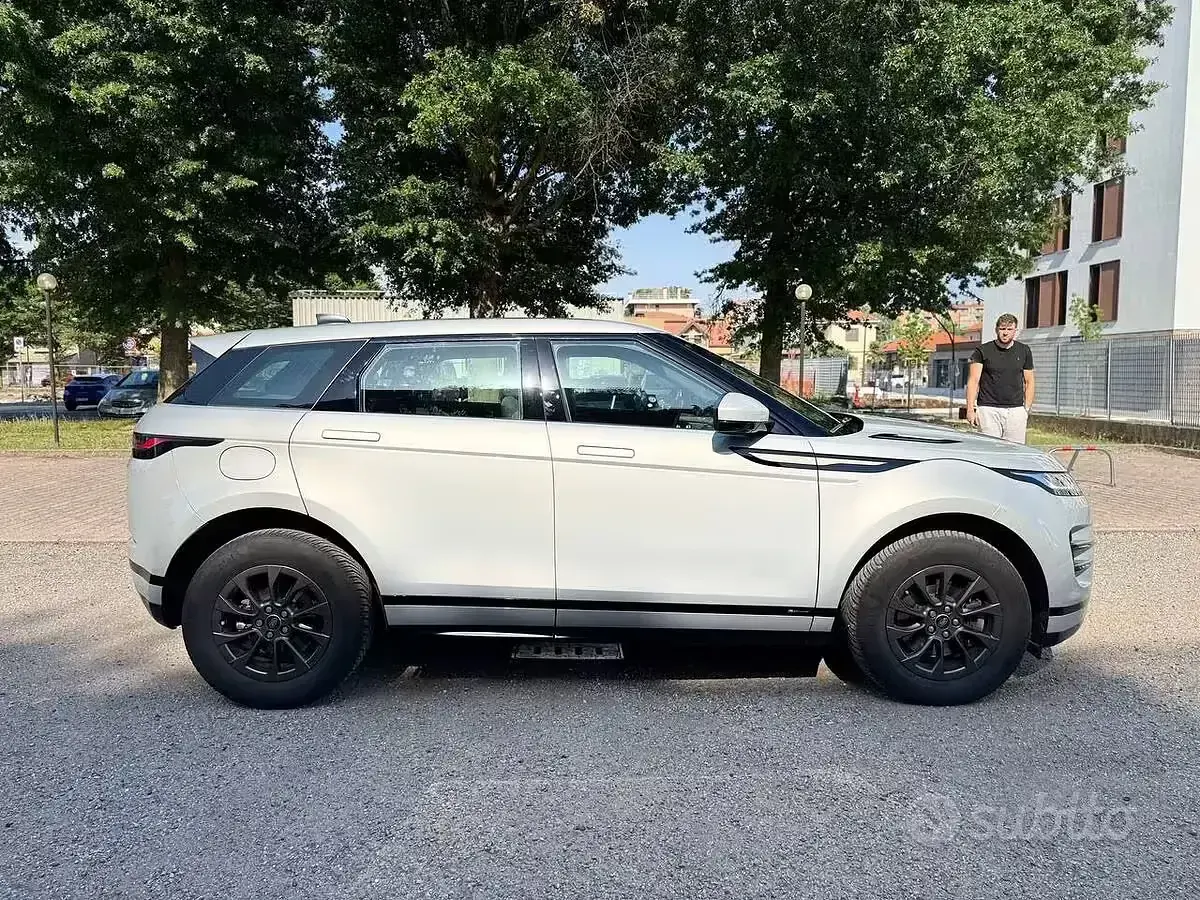 Usata Land Rover Range Rover evoque SE Dynamic 150 CV (110 kW) 2019 Grigio SUV