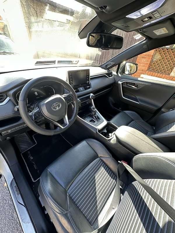 Usata Toyota RAV4 Hybrid Style 218 CV (160 kW) 2019 SUV