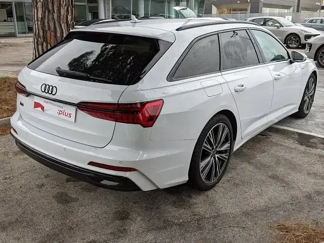 Nuova Audi A6 S-Line 204 CV (150 kW) 2025 Bianco ghiaccio metallizzato Station wagon
