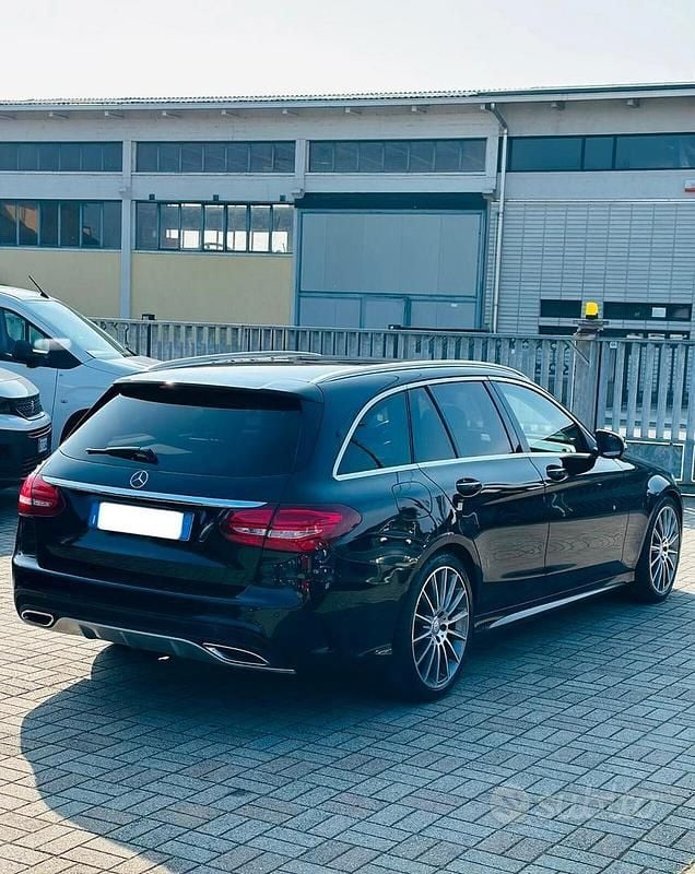 Usata Mercedes C250 Premium 204 CV (150 kW) 2015 Nero Station wagon
