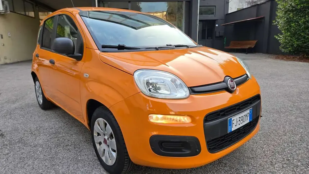 Usata Fiat Panda Pop 69 CV (50 kW) 2017 Arancione Utilitaria