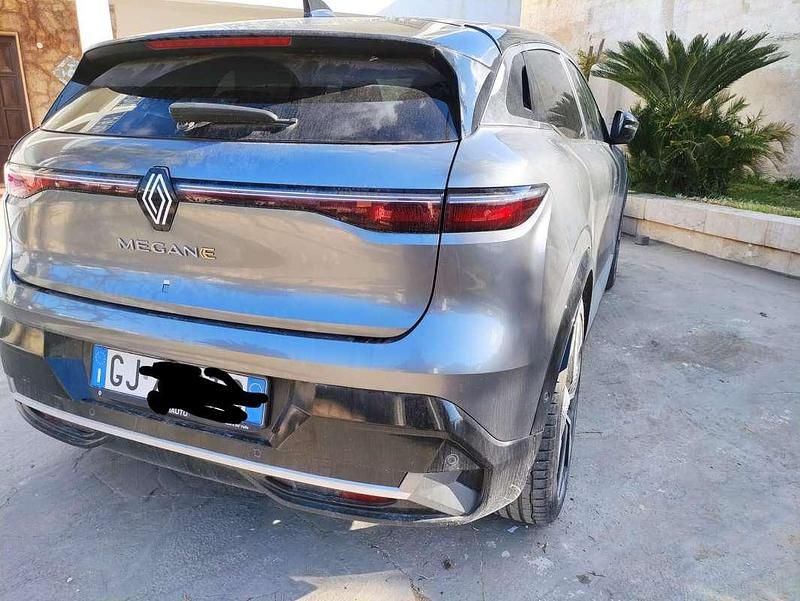 Usata Renault Mégane Evolution 60 kW (82 CV) 2022 Grigio Berlina