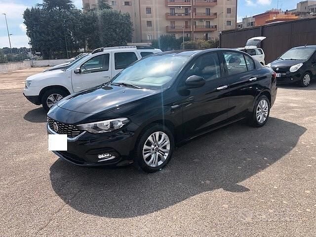Usata Fiat Tipo Opening Edition 120 CV (88 kW) 2015 Nero Berlina