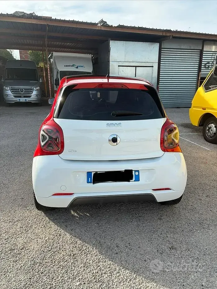 Usata Smart ForFour 90 CV (66 kW) 2018 Utilitaria