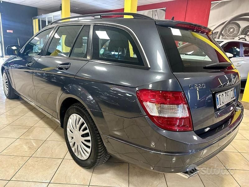 Usata Mercedes C220 Avantgarde 170 CV (125 kW) 2008 Grigio Station wagon