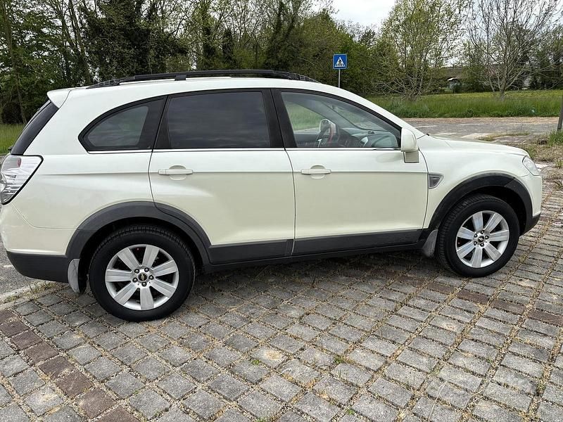 Usata Chevrolet Captiva 163 CV (119 kW) 2011 Bianco SUV